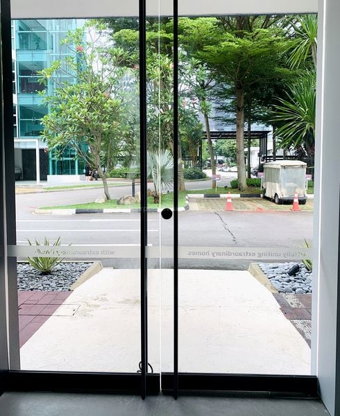 Office for Rent in  991 Alexandra - Image 1
